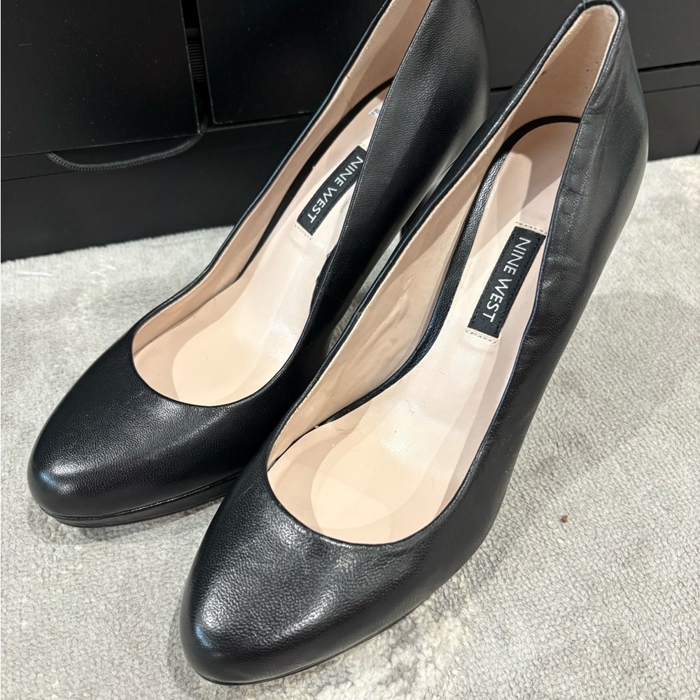 Nine West Black Leather Heels
